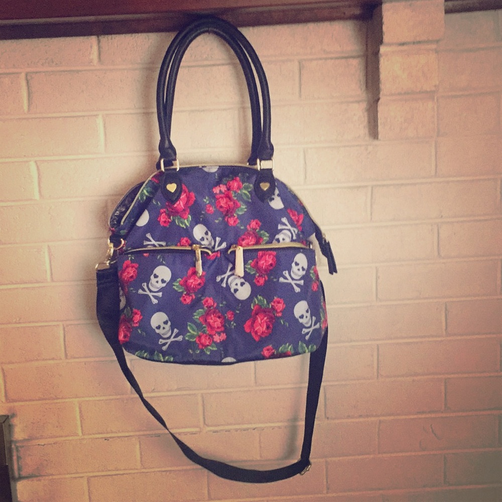 Jersey Johnson purse NWOT.